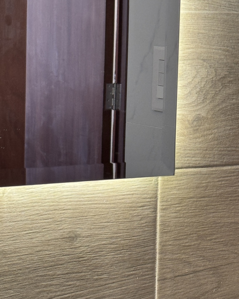 ESPEJO RECTANGULAR BISELADO CON ILUMINACION 