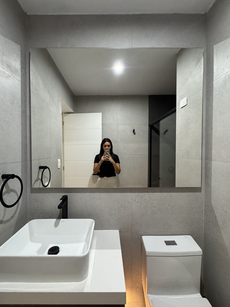 ESPEJO RETROILUMINADO "BASIKA"